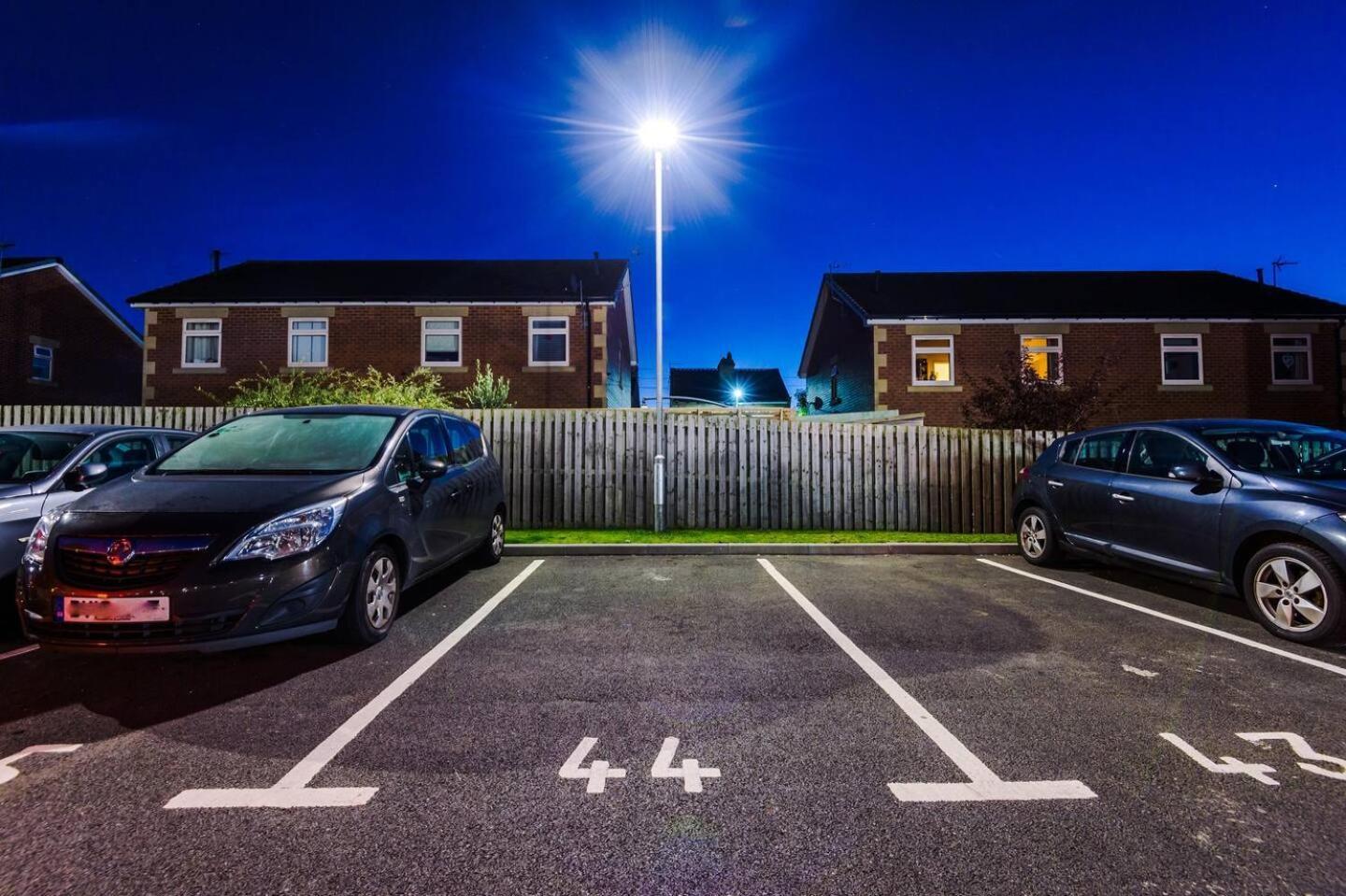 Stunning 2Bedroom 2Bathroom Apt With Parking Space Sheffield Extérieur photo